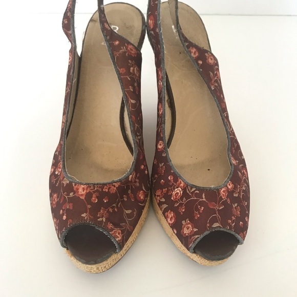 🔴CLEARANCE🔴 Size 7 Bakers Floral Wedges - Picture 3 of 5